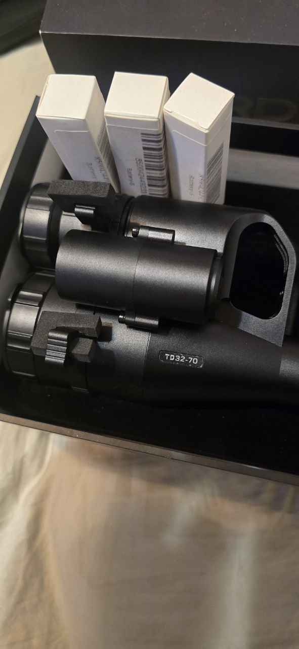 Pard TD32-70 LRF Multi Spectral Digital Camera Scope w/ 3 extra batteries view 5