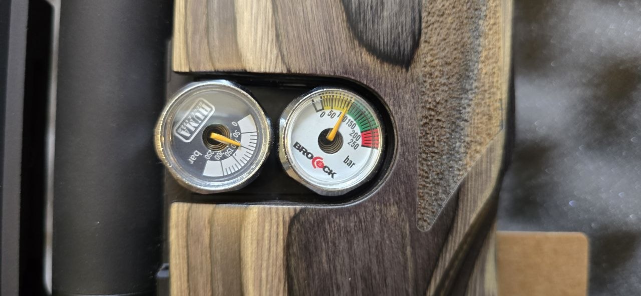 Brocock Sniper XR Magnum Laminate .22 view 2